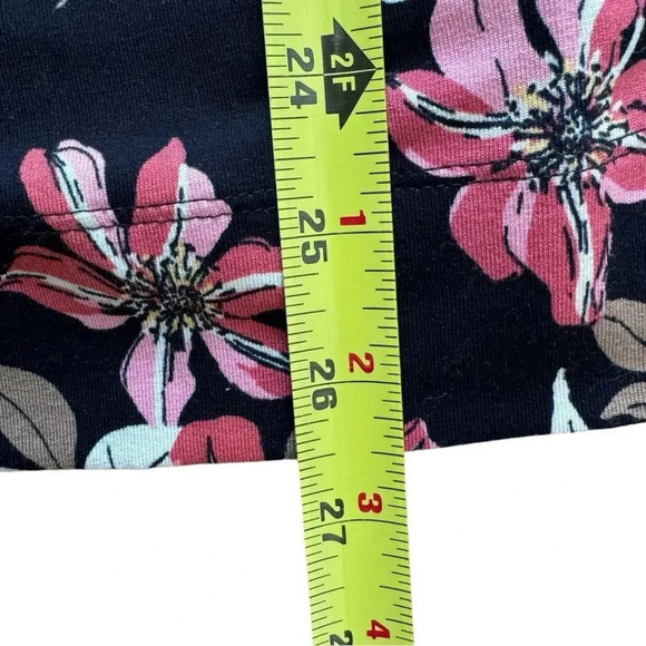 J Jill Wearever Collection Floral Tunic Top Black Red White 3/4 Sleeve XS Petite - Picture 7 of 10